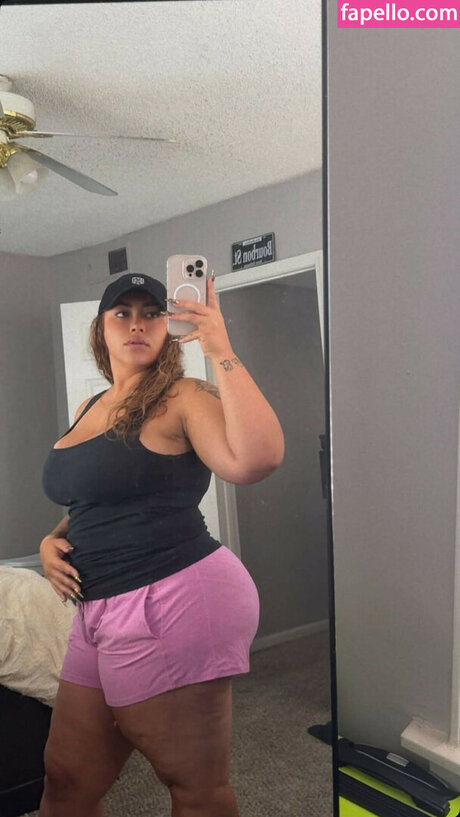 Mikayla Shea art model picture