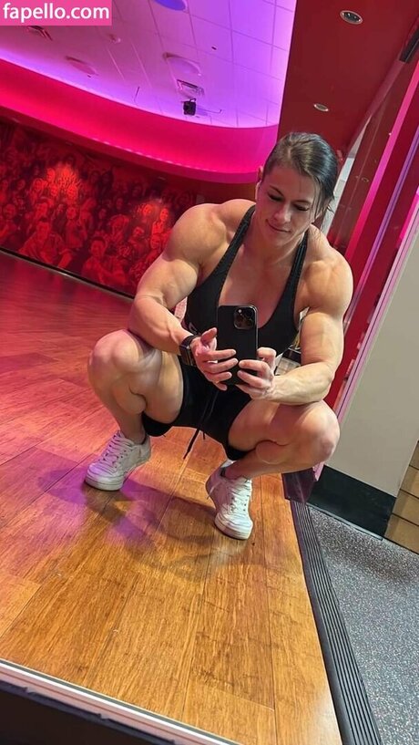 Kristen Nun nude star galleries