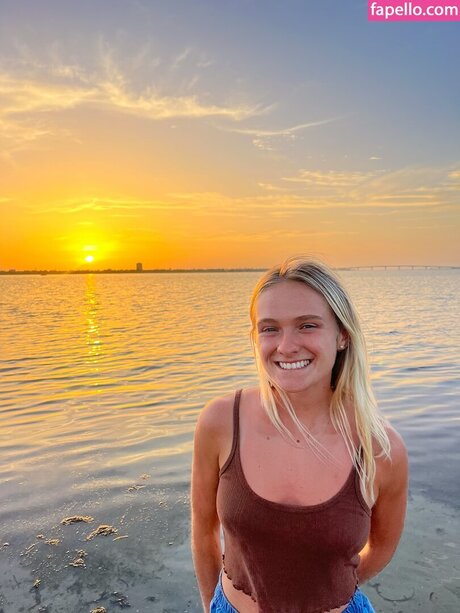 Amber Schulz star pornographic photos