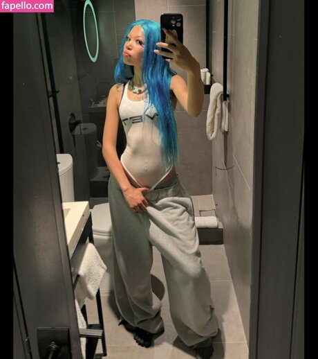 Molly Santana sexy model pics