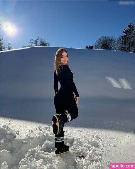 Marina Jotanovic model high quality pics