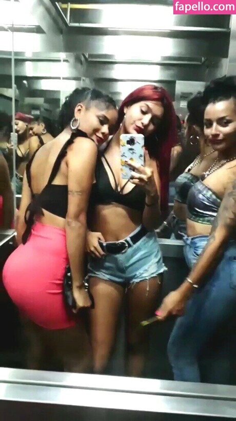 nerunchis pornstar top picture