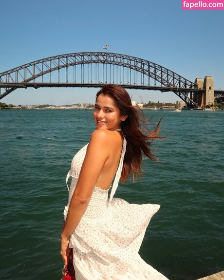 Meghna Kaur model art pictures