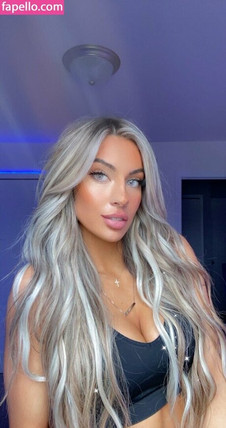 Honeyxxo model sexy image