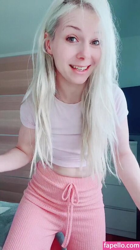 SmileyDani158 model nudes image