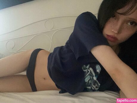 Eieniffy pretty pornstar images