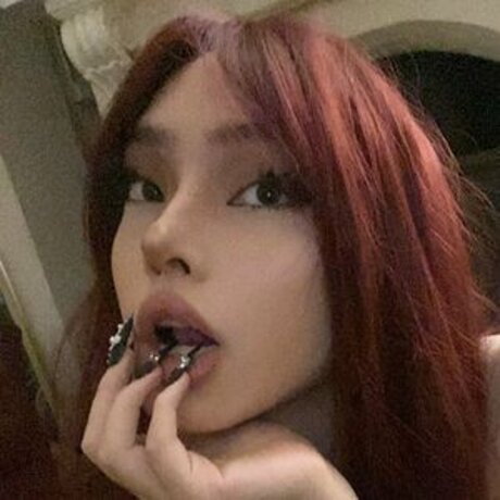 Eieniffy art actress gallery