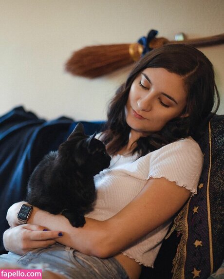 Brizzy Voices perfect model pic