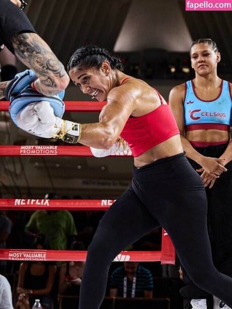 Amanda Serrano high quality star photo