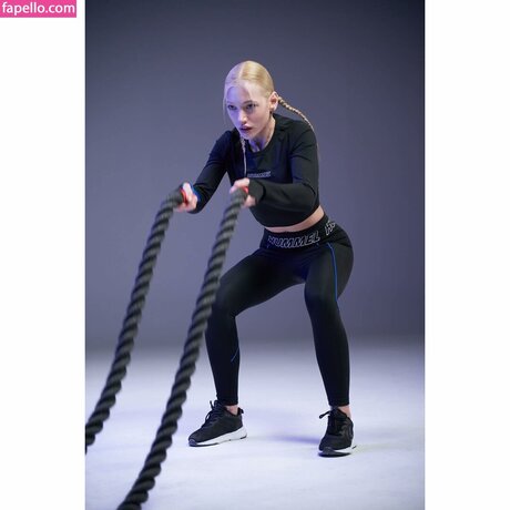 Duygu German model pics