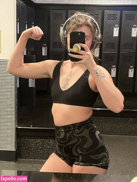 Msvioletvixxen sex actress images