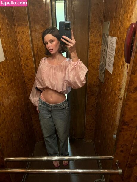 Shashka U free pornstar picture