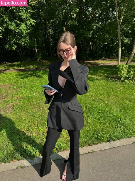 Shashka U xxx model images