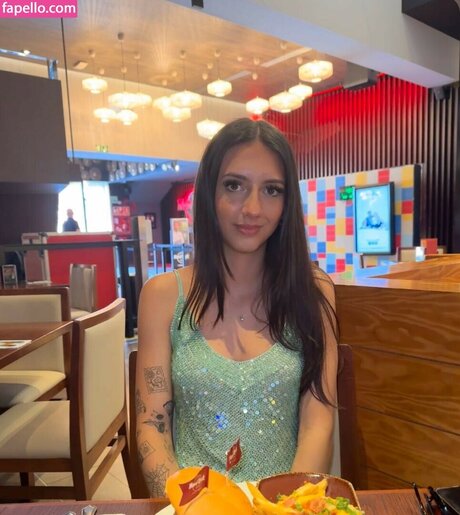 Elisha Walbyoff sex star pics