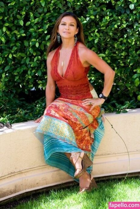 Nia Peeples pornstar nice pics