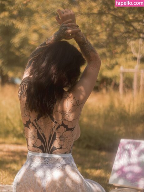 Kiras note star erotic pic