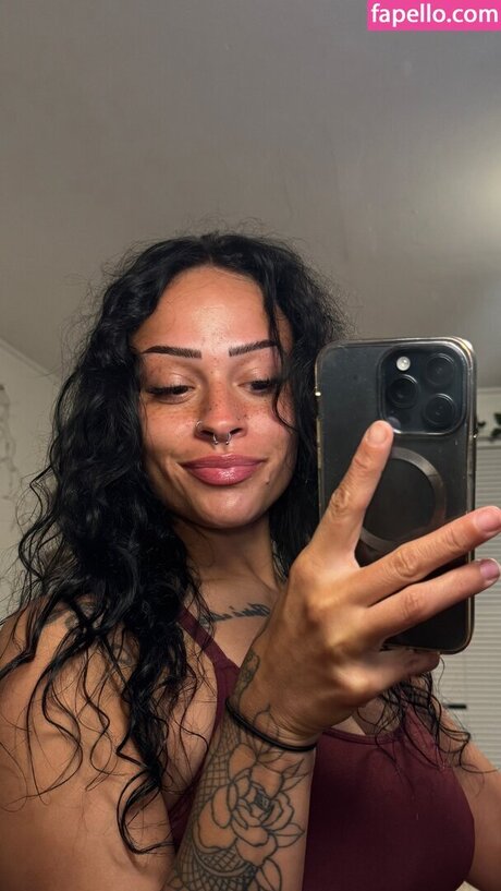 Kingandrea nude model galleries