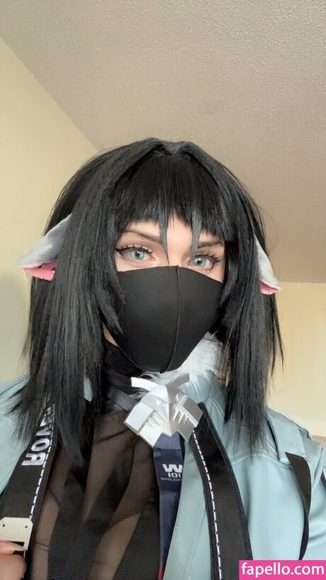 Snuxx porn actress pics