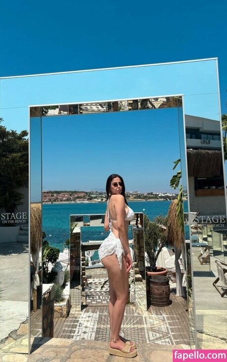 sseliingn perfect model galleries