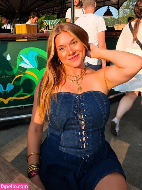 Justinaccessible star pornographic pictures