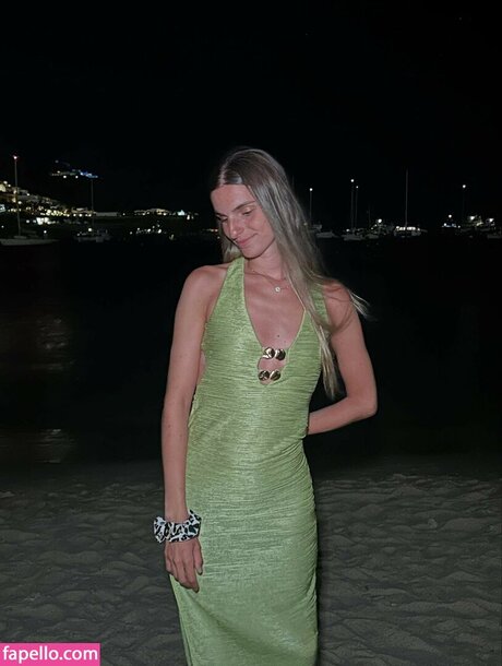 Thea GS star adult photos