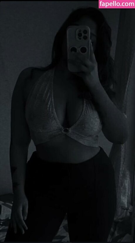 __anavrin___ top model photo