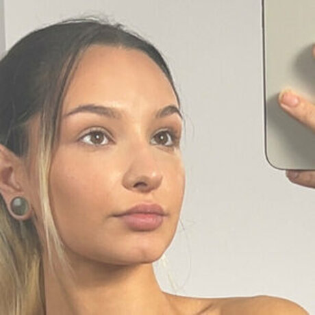 Mirielle Mae actress photo