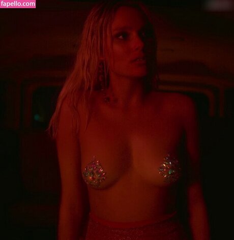 Valentina Zenere porn actress pic