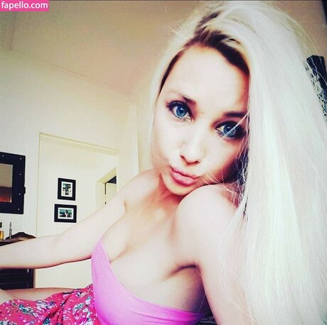 blonde nude onlyfans xxx archive