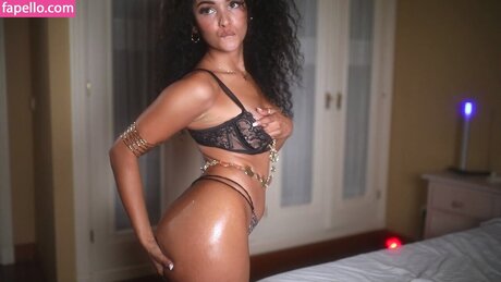 suzysuza star nudes pics