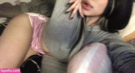 iljfgigi pornographic model picture