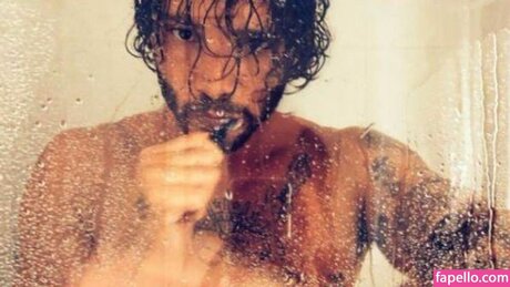 Stefano De Martino erotic star img