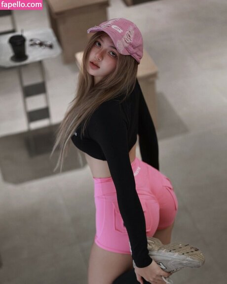 Jel___ly naked actress pictures