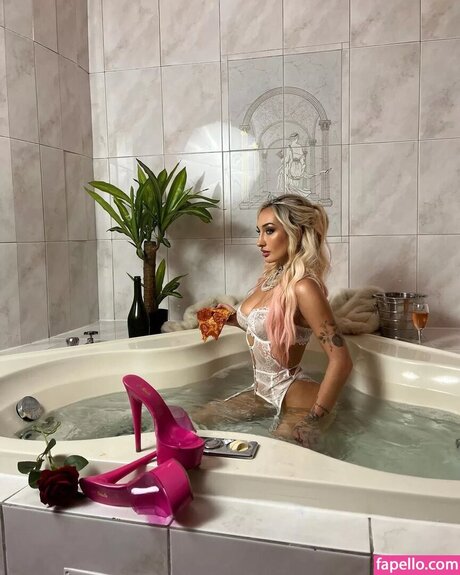 Franmaira pornographic model galleries