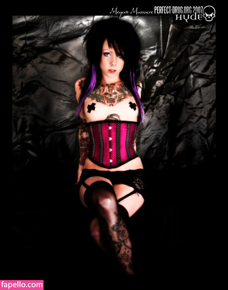 MeGaN MaSsACrE top star img