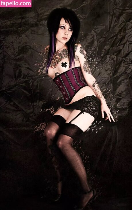 MeGaN MaSsACrE star perfect image