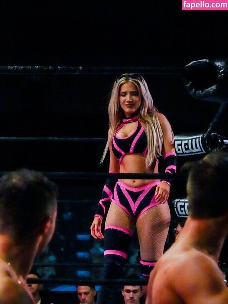 Zayda Steel hot pornstar photo