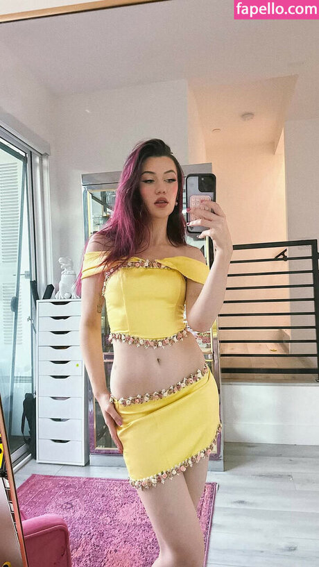 Jessie Paege star adult img