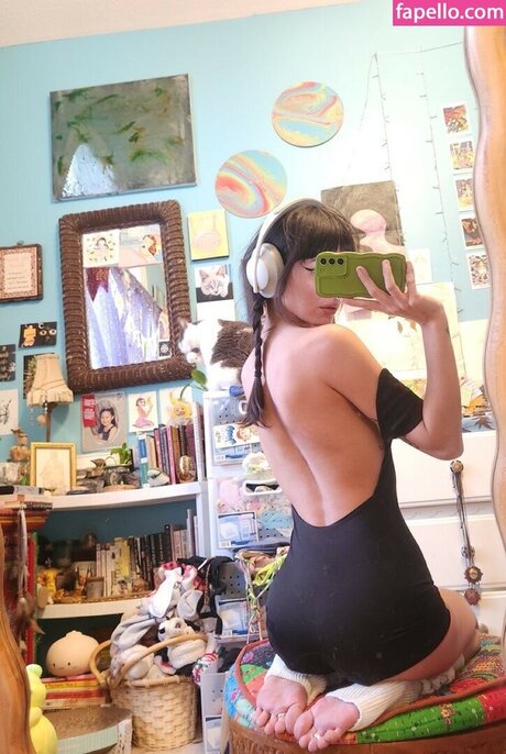 mama moons pretty star pic