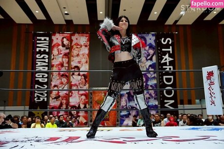 Bea Priestley star free photos