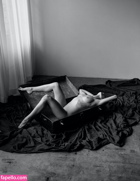 Elizabeth Franco model free pics