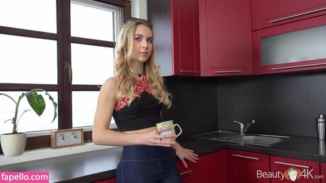 Alecia Fox exclusive model picture