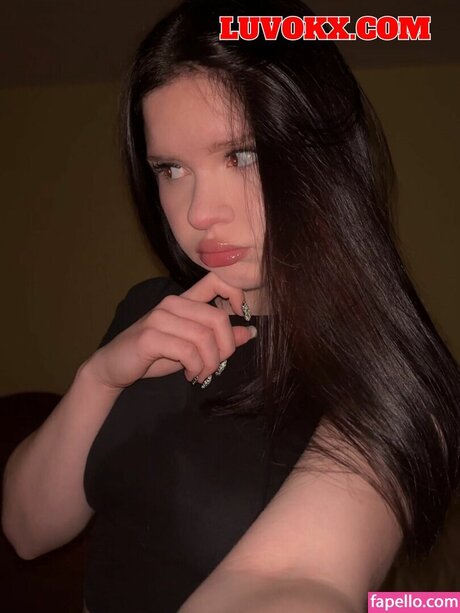 Junge Karoline naked pornstar picture