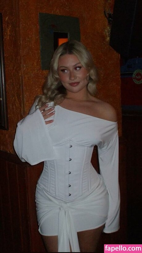 Lauren Duffy hd model images