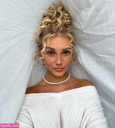 Lara Spengler porn star img