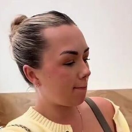 Lucy Claire star top pictures