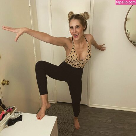 Lisa Gilroy model porn archive