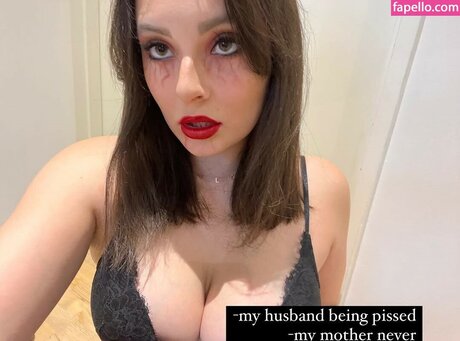 Christina Markus star pornographic image