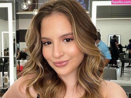 Sophia Valverde star pretty photo