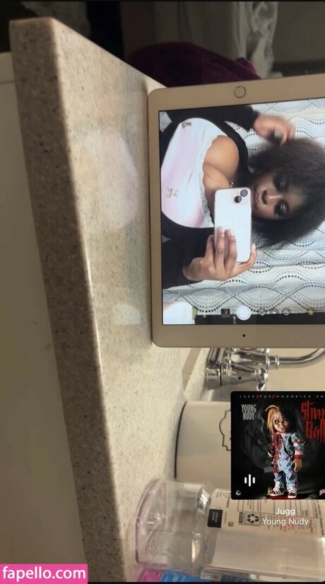 Perkpelts xxx model picture